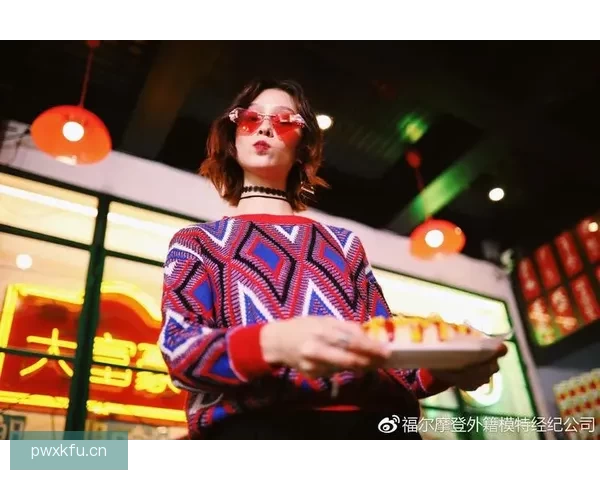 探寻视觉的边界：好色视频的魅力与深思